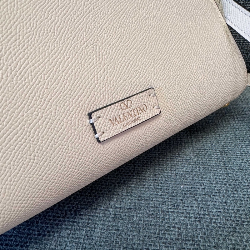 Va1e*ntin0 top handle bag